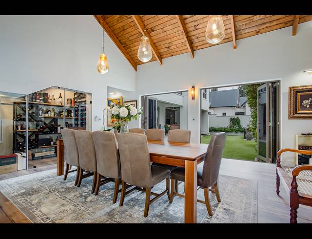 4 BEDROOM FREEHOLD FOR SALE IN LEMOENKLOOF